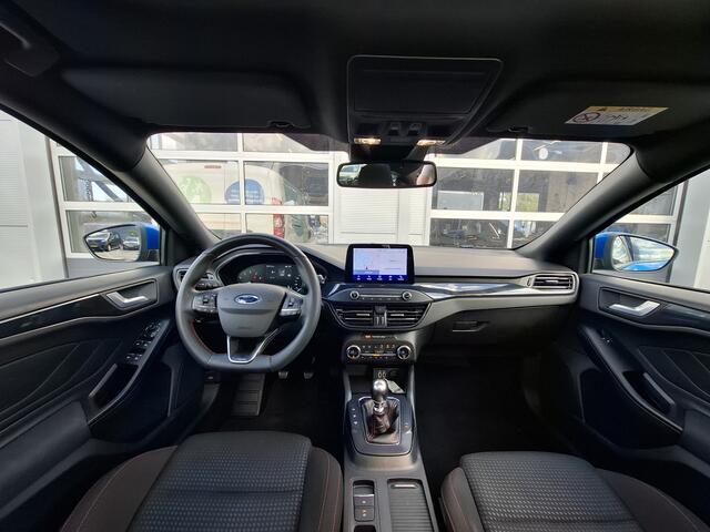 Ford FOCUS Wagon 1.0 EcoBoost MHEV ST-Line business | Navigatie/Android/Apple Carplay | LMV 17" | Cruise Control Adaptief | Elektrisch Glazen Panoramadak | Stuur/Voorstoelen/Voorruit Verwarmd | Airco |