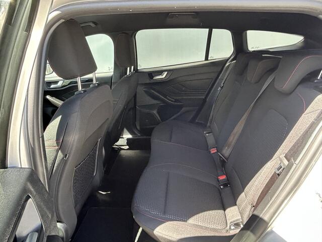 Ford FOCUS Wagon BWJ 2022 | 1.0T 126PK Hybrid ST Line NW MODEL | CLIMA | NAVI | AD CRUISE | 17'' LMV | CARPLAY | PRIVACY GLASS |