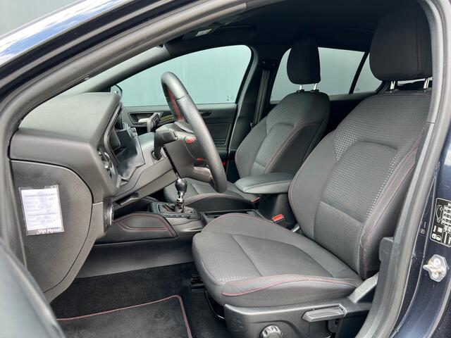 Ford FOCUS Wagon BWJ 2021 | 1.5TDCI 120PK ST Line X Business | WINTERPAKKET | FULL LED | CAMERA A | CARPLAY | SPORTSTOELEN | CLIMA | NAVI |