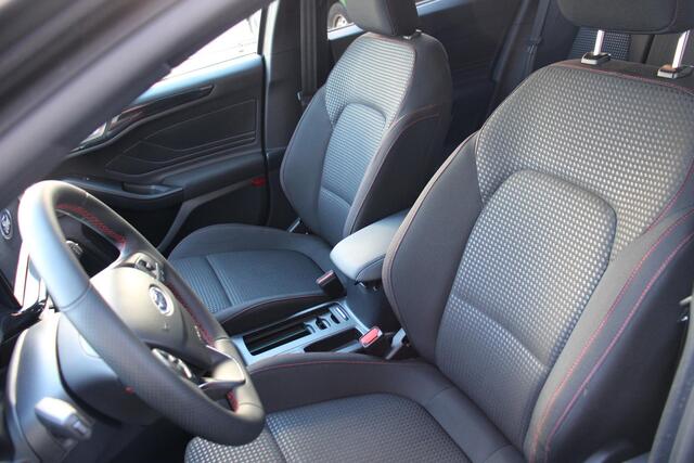 Ford FOCUS Wagon 1.0 EcoBoost Hybrid ST Line 61DKM, 2024