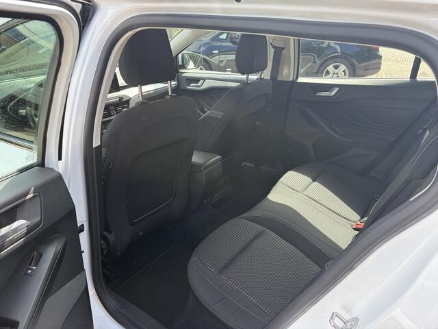 Ford FOCUS Wagon 1.0 EcoBoost Hybrid Trend Edition Business TREKHAAK CRUISE CAMERA