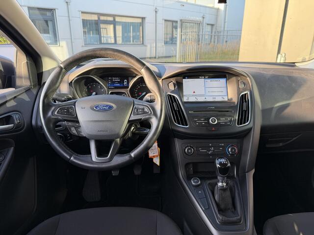 Ford FOCUS 1.0 Lease Edition 125PK | 2e Eigenaar | NL AUTO | NAP | Trekhaak | Navigatie | Airco | Cruise Control | Parkeersensoren | Lichtmetalen Velgen | APK tot 04-05-2027 |