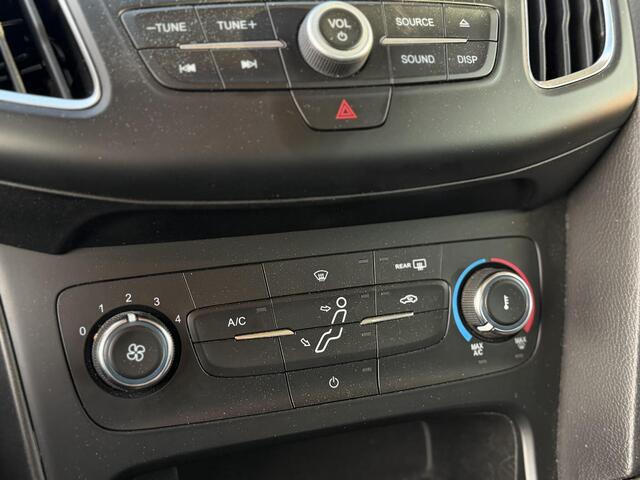Ford FOCUS 1.0 Lease Edition 125PK | 2e Eigenaar | NL AUTO | NAP | Trekhaak | Navigatie | Airco | Cruise Control | Parkeersensoren | Lichtmetalen Velgen | APK tot 04-05-2027 |