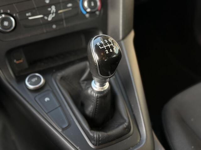 Ford FOCUS 1.0 Lease Edition 125PK | 2e Eigenaar | NL AUTO | NAP | Trekhaak | Navigatie | Airco | Cruise Control | Parkeersensoren | Lichtmetalen Velgen | APK tot 04-05-2027 |