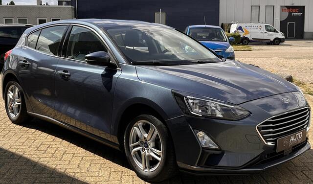 Ford FOCUS 1.0 EcoBoost Trend Edition Business 125PK | NL AUTO | NAP | Parkeersensoren Voor en Achter | Airco | Navigatie | Cruise Control | Lichtmetalen Velgen | 2 Sleutels |