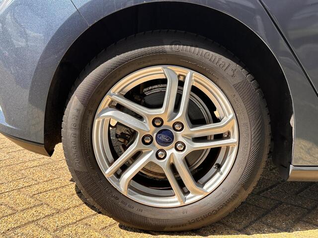 Ford FOCUS 1.0 EcoBoost Trend Edition Business 125PK | NL AUTO | NAP | Parkeersensoren Voor en Achter | Airco | Navigatie | Cruise Control | Lichtmetalen Velgen | 2 Sleutels |