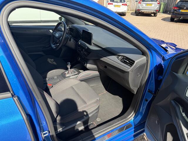 Ford FOCUS Wagon 1.0 EcoBoost ST Line Business B&O LED STOEL- EN STUURVERWARMING