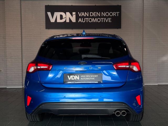 Ford FOCUS 1.0 EcoBoost ST Line Business Trekhaak Navi ACC Smartlink 17''