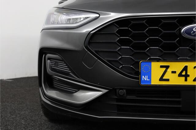 Ford FOCUS Wagon 1.0 EcoBoost Hybrid ST Line X | Trekhaak | Panoramadak | Adaptieve cruise