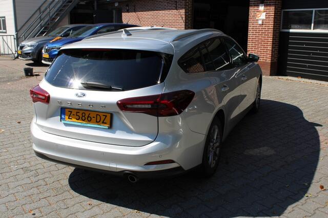 Ford FOCUS 1.0 EcoBoost Hybrid Titanium - Navi - Cruise - Climate - LED