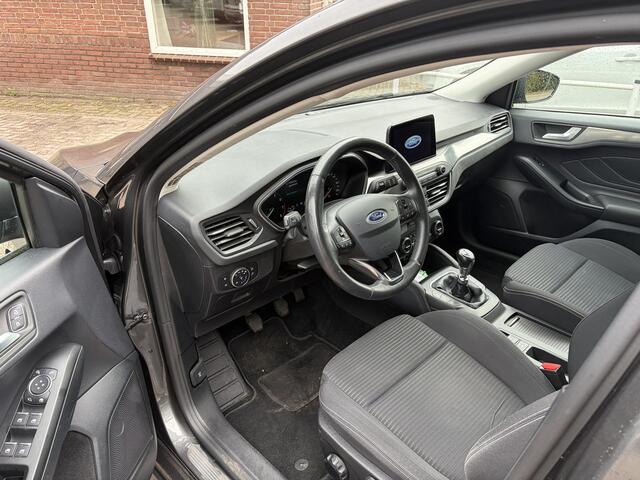 Ford FOCUS Wagon 1.0 EcoBoost Titanium Business TREKHAAK WINTER PACK PDC CARPLAY
