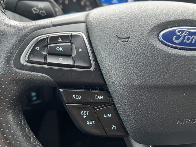 Ford FOCUS Wagon 1.0 ST-Line | Nieuw binnen | Stoel en stuurverwarming | Navi | PDC | 141 PK