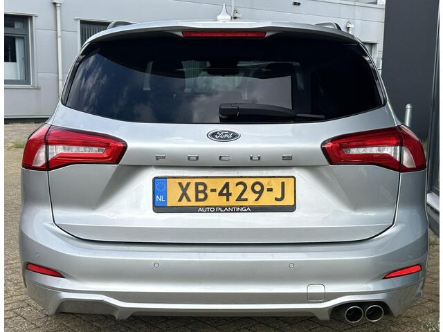 Ford FOCUS Wagon 1.5 EcoBoost ST Line Business 182PK | Volledig Dealeronderhouden | 2e Eigenaar | NL AUTO | NAP | Wegklapbare Trekhaak | Elektrische Stoel | Half Leder | Stoelverwarming | Stuurverwarming | Voorruitverwarming | Navigatie |