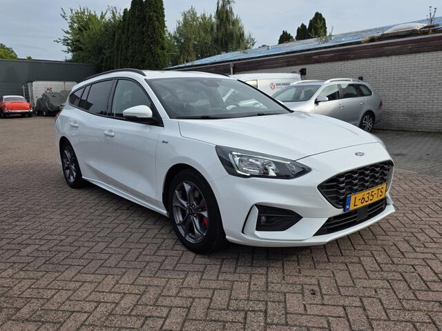 Ford FOCUS Wagon 1.0 EBH ST L. XBns