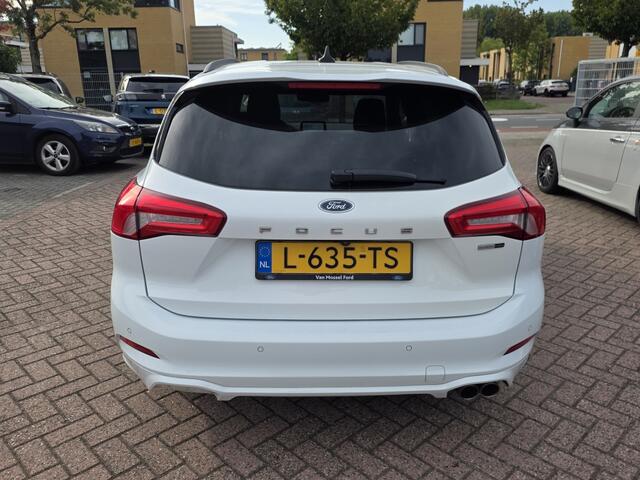 Ford FOCUS Wagon 1.0 EBH ST L. XBns