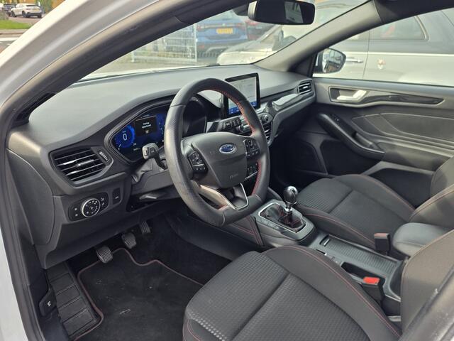 Ford FOCUS Wagon 1.0 EBH ST L. XBns