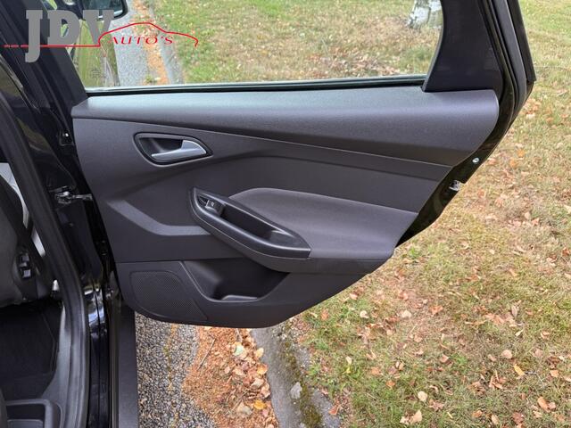 Ford FOCUS Wagon 1.0 Titanium
