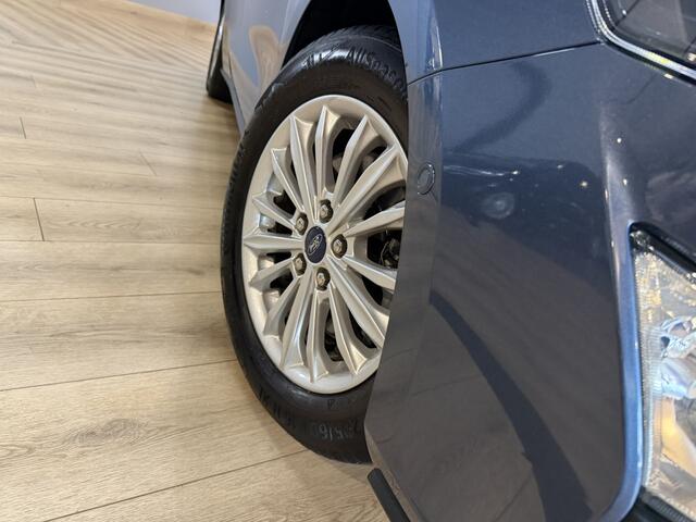 Ford FOCUS Wagon 1.0 EcoBoost Titanium Business Airco ECC | Stuur\Stoel Verwarming | Camera | Keyless | Adaptive Cruise | Isofix | NAP