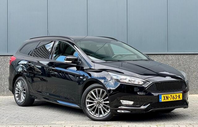 Ford FOCUS Wagon 1.0 ST-line 140PK Carplay | Stoelverwarming | PDC
