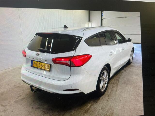 Ford FOCUS Wagon 1.0 EcoB. Tr Ed. bns TREKHAAK / CAMERA / CARPLAY / ANDROID / DAB+ / NAVI / AIRCO / CRUISE