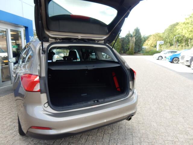 Ford FOCUS Wagon 1.5 120PK EcoBlue Trend Edition Business | 1e eigenaar | Dealeronderhouden | Zeer Zuinig | Ruim |