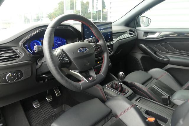 Ford FOCUS 2.3 EcoBoost ST-X TRACK PACK, HUD, WINTER PACK, ADAPT. CRUISE, CLIMA, NAVI, CAMERA, PDC V&A, APPLE CARPLAY/ANDROID AUTO, BLIS, KEYLESS, B&O, ELEKT. STOELEN, 30.704KM