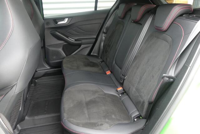 Ford FOCUS 2.3 EcoBoost ST-X TRACK PACK, HUD, WINTER PACK, ADAPT. CRUISE, CLIMA, NAVI, CAMERA, PDC V&A, APPLE CARPLAY/ANDROID AUTO, BLIS, KEYLESS, B&O, ELEKT. STOELEN, 30.704KM