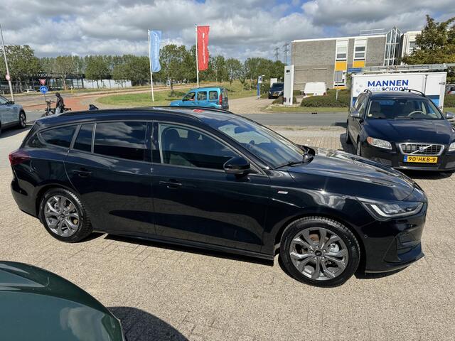 Ford FOCUS Wagon 1.0 EcoBoost Hybrid ST Line 125pk | Driver Assistance Pack | Winterpack | Trekhaak