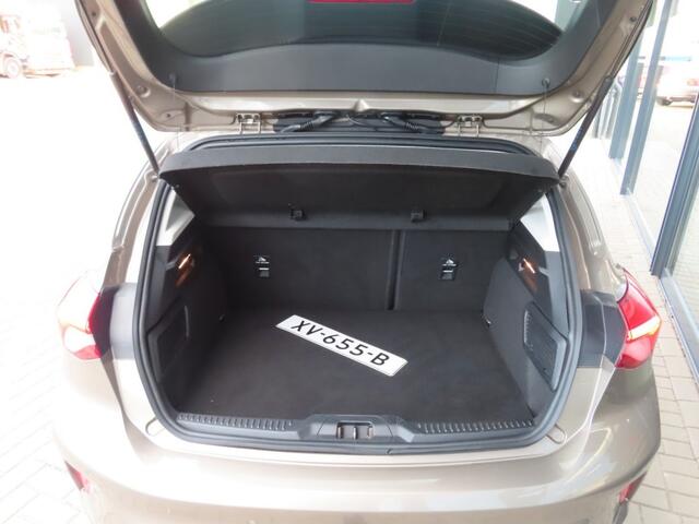 Ford FOCUS 1.0 Titanium Business Ecc Cruise Navi Trekhaak 2019