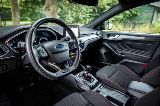 Ford FOCUS Wagon 1.0 EcoBoost Hybrid ST Line Camera