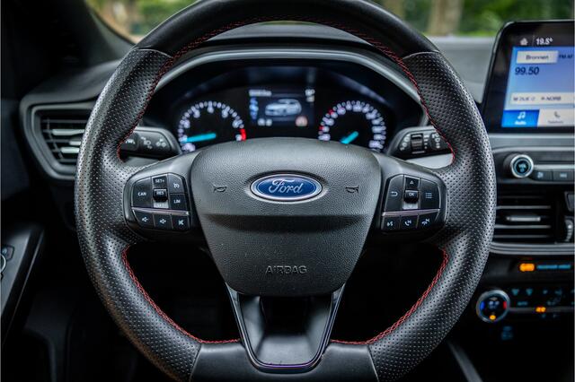Ford FOCUS Wagon 1.0 EcoBoost Hybrid ST Line Camera