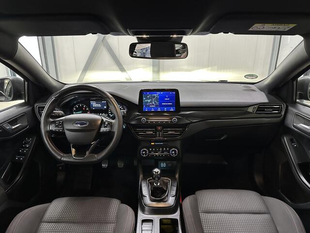 Ford FOCUS Wagon 1.0 EcoBoost ST Line Business | Winter pakket| Navi | Camera |