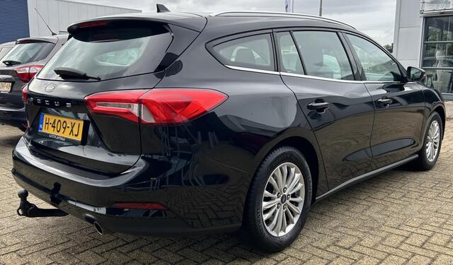 Ford FOCUS Wagon 1.0 EcoBoost Titanium Business 125PK | 2e Eigenaar | NL AUTO | NAP | Dealeronderhouden | Elektrische Trekhaak | Parkeersensoren | Carplay | Navigatie | Cruise Control | Navigatie |