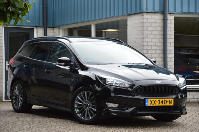 Ford FOCUS Wagon 1.0 ST-LINE | NAVI | CRUISE | PDC | AIRCO | TREKHAAK | STOEL/STUURVERW | ENZ