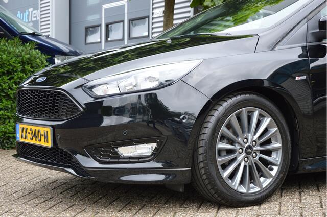 Ford FOCUS Wagon 1.0 ST-LINE | NAVI | CRUISE | PDC | AIRCO | TREKHAAK | STOEL/STUURVERW | ENZ