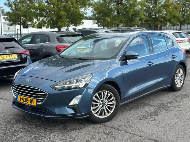 Ford FOCUS 1.0 EcoBoost Titanium Business | Trekhaak | B&O | Camera | Dealer onderhouden | Winter Pack