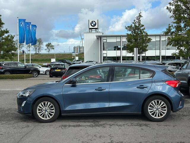 Ford FOCUS 1.0 EcoBoost Titanium Business | Trekhaak | B&O | Camera | Dealer onderhouden | Winter Pack