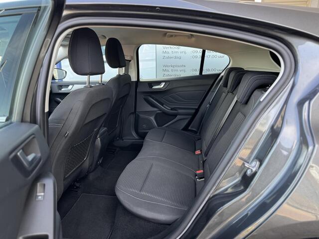 Ford FOCUS 125pk EcoBoost Titanium Navi Camera Winter Parking pack Adaptive Cruise Keyless 5drs