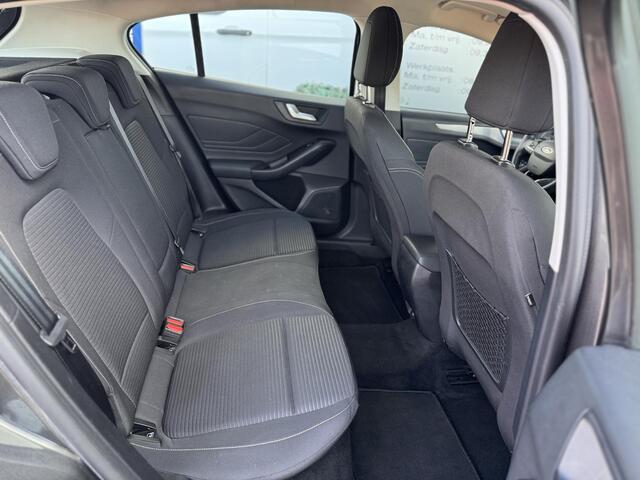 Ford FOCUS 125pk EcoBoost Titanium Navi Camera Winter Parking pack Adaptive Cruise Keyless 5drs