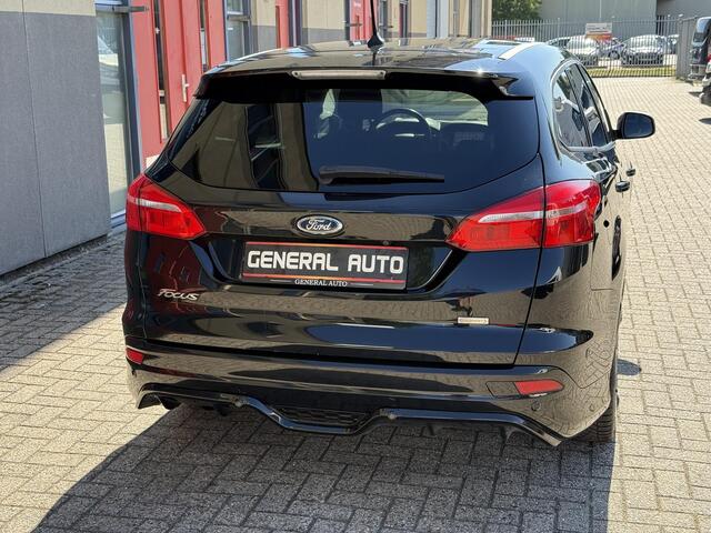 Ford FOCUS Wagon 1.0 Titanium ST-Line, Parkassist, Camera,Navigatie