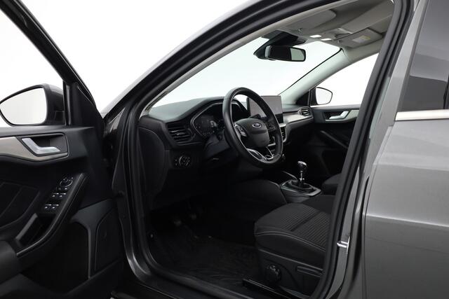 Ford FOCUS 1.0 EcoBoost Hybrid Titanium Style | Rijklaar! | Cruise Control | Camera | Stoel- Stuurverw. | Apple CarPlay & Android Auto | Navi