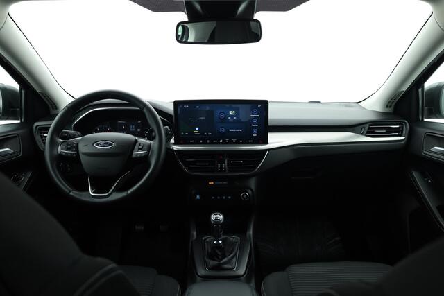 Ford FOCUS 1.0 EcoBoost Hybrid Titanium Style | Rijklaar! | Cruise Control | Camera | Stoel- Stuurverw. | Apple CarPlay & Android Auto | Navi