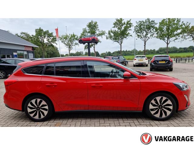 Ford FOCUS Wagon 1.0 EcoB. Tr Ed. bns