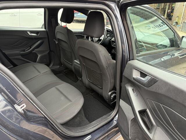 Ford FOCUS Wagon 1.0 EcoBoost Hybrid ST Line Business TREKHAAK WINTER PACK CAMERA