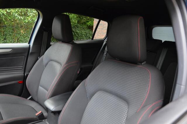 Ford FOCUS Wagon 1.0 EcoBoost Hybrid ST Line Style Navi/Led/Pdc/Ecc/Stuur Stoel&Ruitverwarming /Achteruitrijcamera/Privacy-Glass