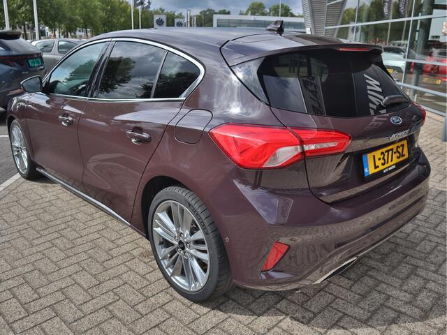 Ford FOCUS 1.5 EcoBoost Vignale | Navigatie | Stoel/Stuur verwarming | Leder | Head-Up Display | ECC-Airco |