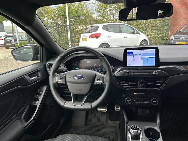 Ford FOCUS Wagon 1.5 EcoBoost ST Line Business // FULL LED // NAVI + CARPLAY // KEYLESS // WINTERPACK // CLIMA // CAMERA // PDC V+A // TREKHAAK!!