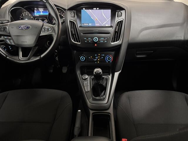 Ford FOCUS 1.0 Lease Edition NAVI CARPLAY TREKHAAK LMV