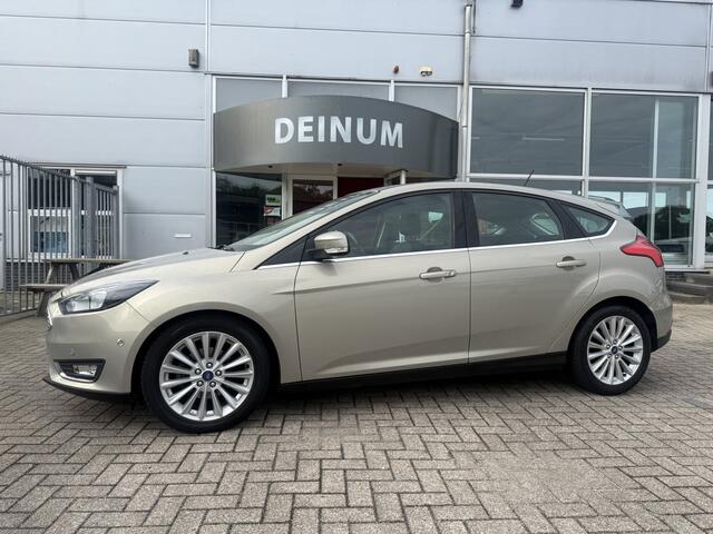 Ford FOCUS 1.0 EcoBoost Titanium Business Nieuwstaat..!! Leder comf.intr, Navigatie, Camera, Climate contr, etc..