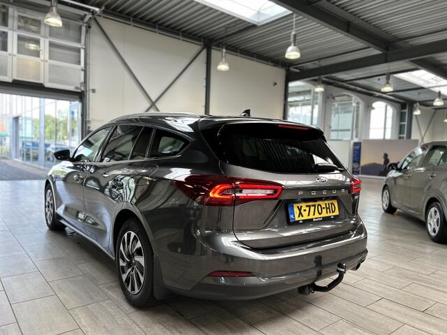 Ford FOCUS Wagon EcoBoost Hybrid 125pk Titanium | Trekhaak | Winterpack | SYNC 4 | All-season banden | LED | Camera | Keyless |
